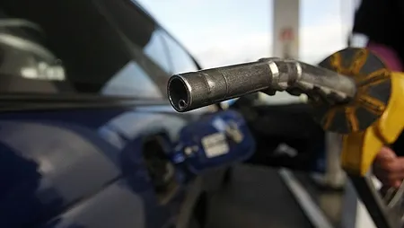 Șoc la pompă. Două scumpiri în doar 24 de ore! Motorina premium atinge pragul psihologic de 10 lei litrul