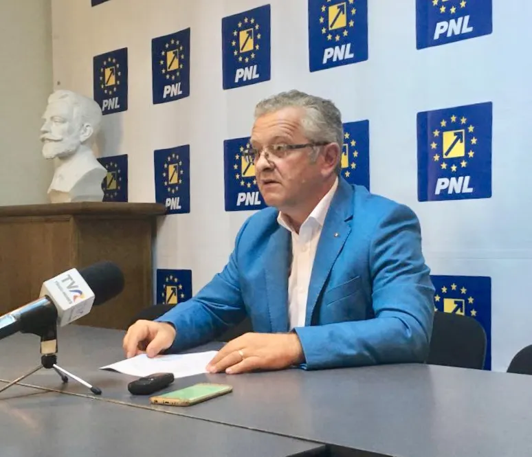 PNL solicită numirea prefectului de Mureș