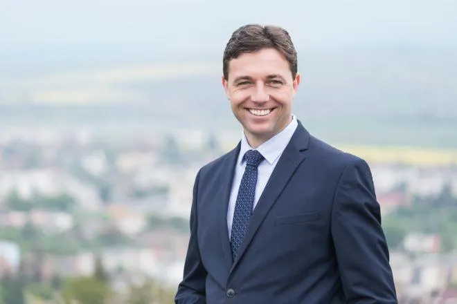Primarul municipiului Târnăveni renunță la o parte din indemnizație, pentru acoperirea deficitului fondului de salarii