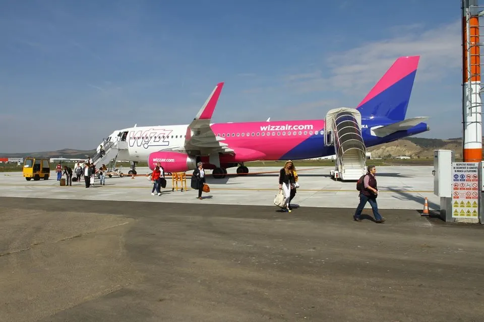 S-au reluat cursele aeriene Tîrgu Mureș-Londra