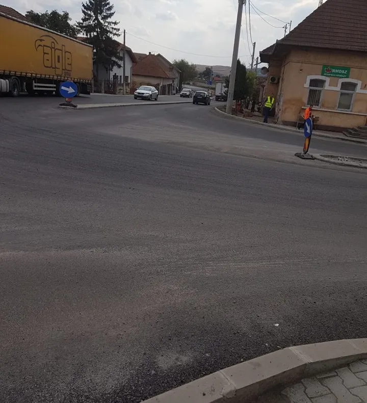 Se amenajează intersecția de la Acățari!