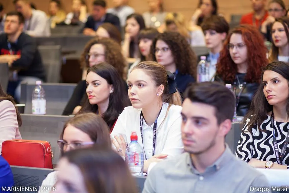Studenții intră în campanie electorală