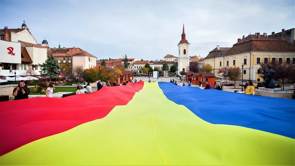 Tricolorul, desfășurat în Tîrgu Mureș