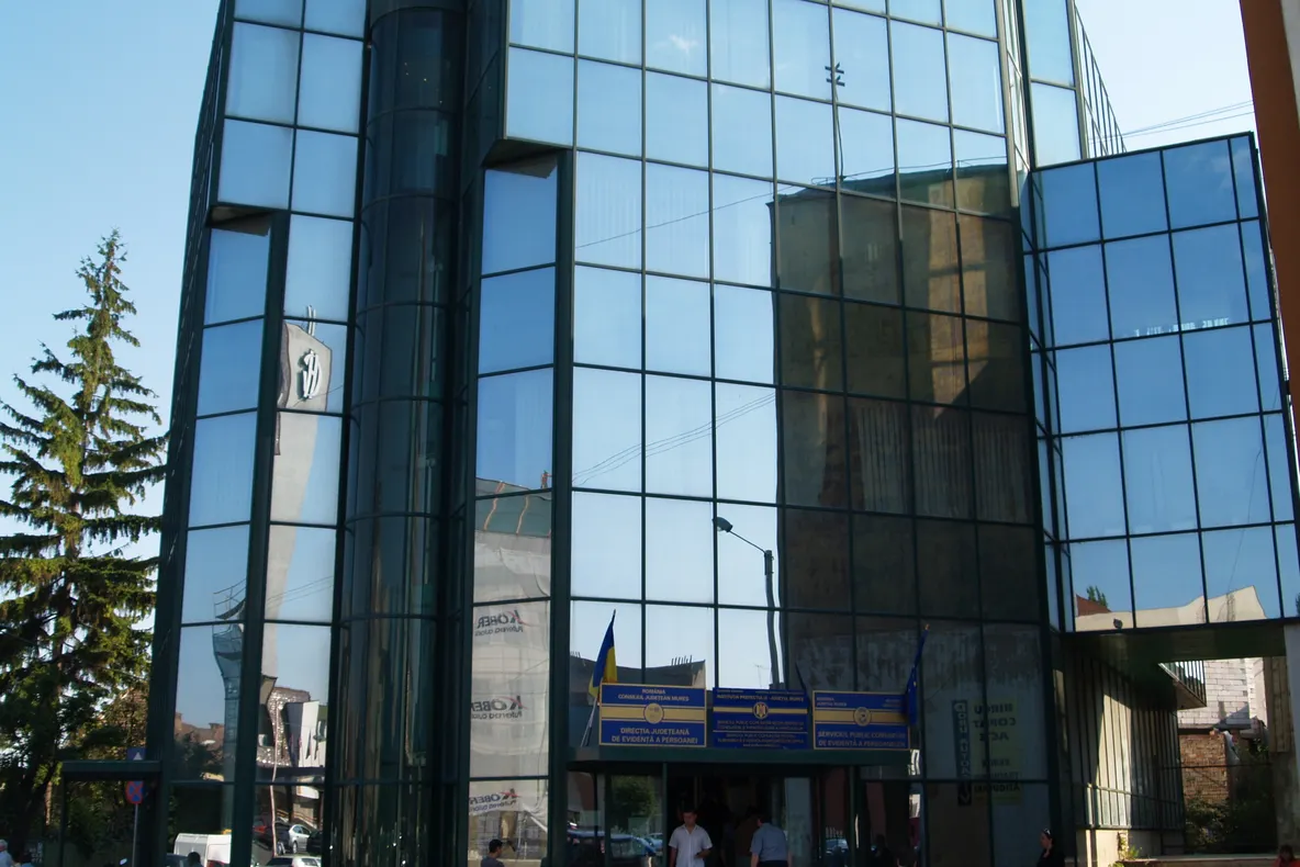 TÎRGU MUREȘ: Se mută Serviciile de Pașapoarte și Înmatriculări