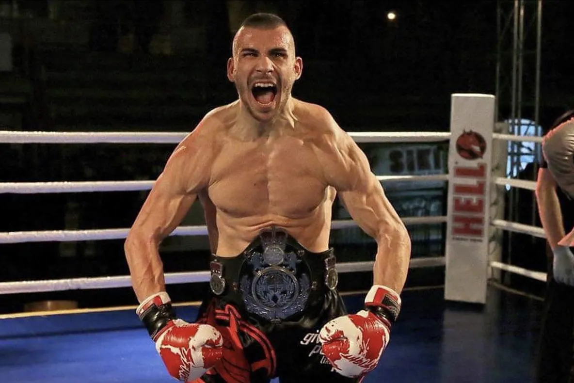 Centura PRO Intercontinentală la kick boxing este la Tîrgu Mureș!