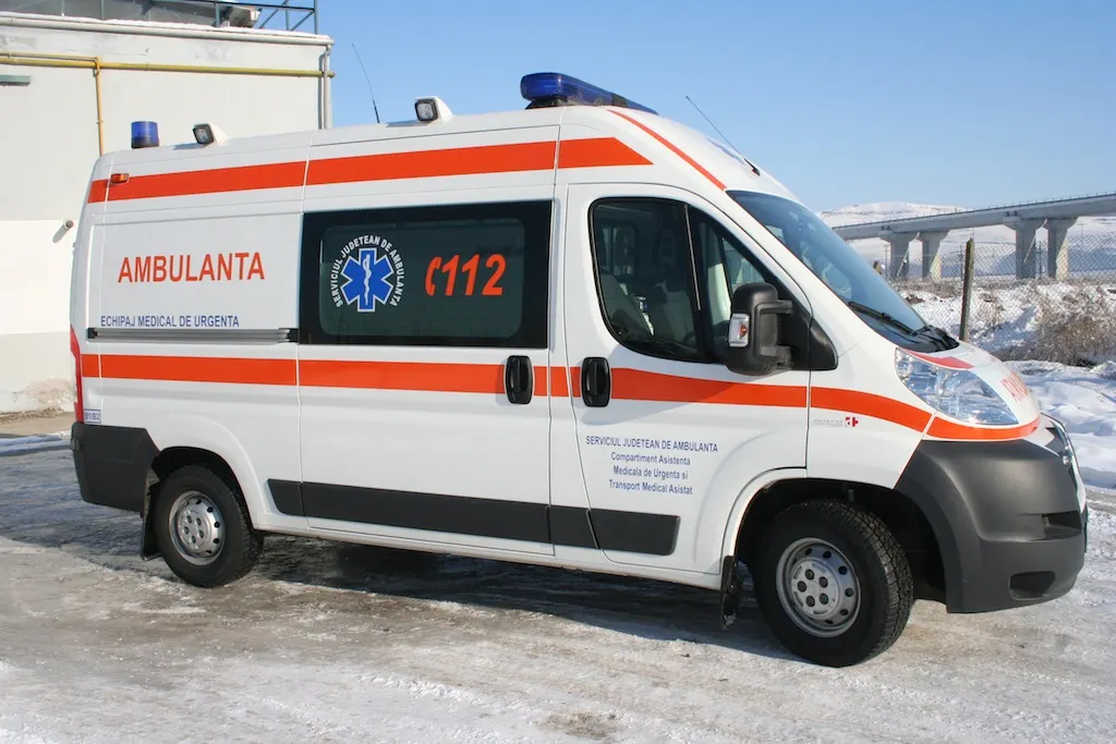 Accident la Iernut, cu trei tinere rănite!