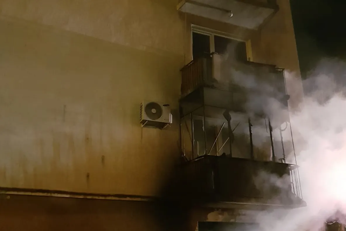 UPDATE: Explozia din Piața Armatei, la un apartament de la parterul blocului