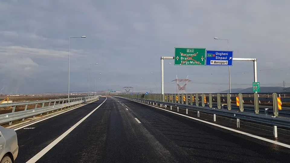 VIDEO: La "Autostrada cu barieră", zeci de mașini așteaptă peste 15 minute!