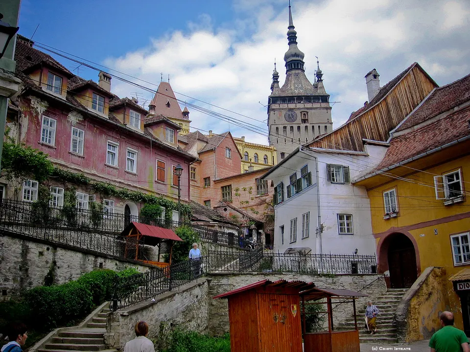 Era condamnat la 1 an și patru luni, dar se ascundea în Sighișoara