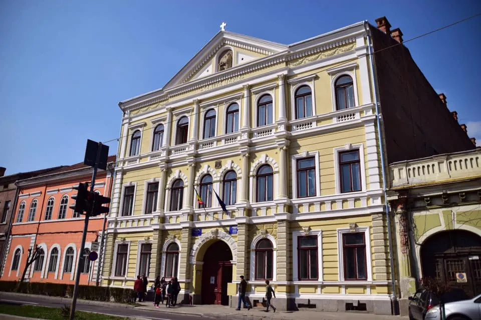TÂRGU MUREȘ: Liceul Vocațional de Artă devine SMART