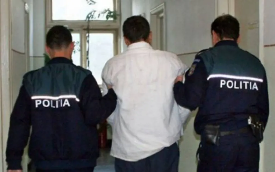 A fost REȚINUT, sâmbătă seara, în LIVEZENI