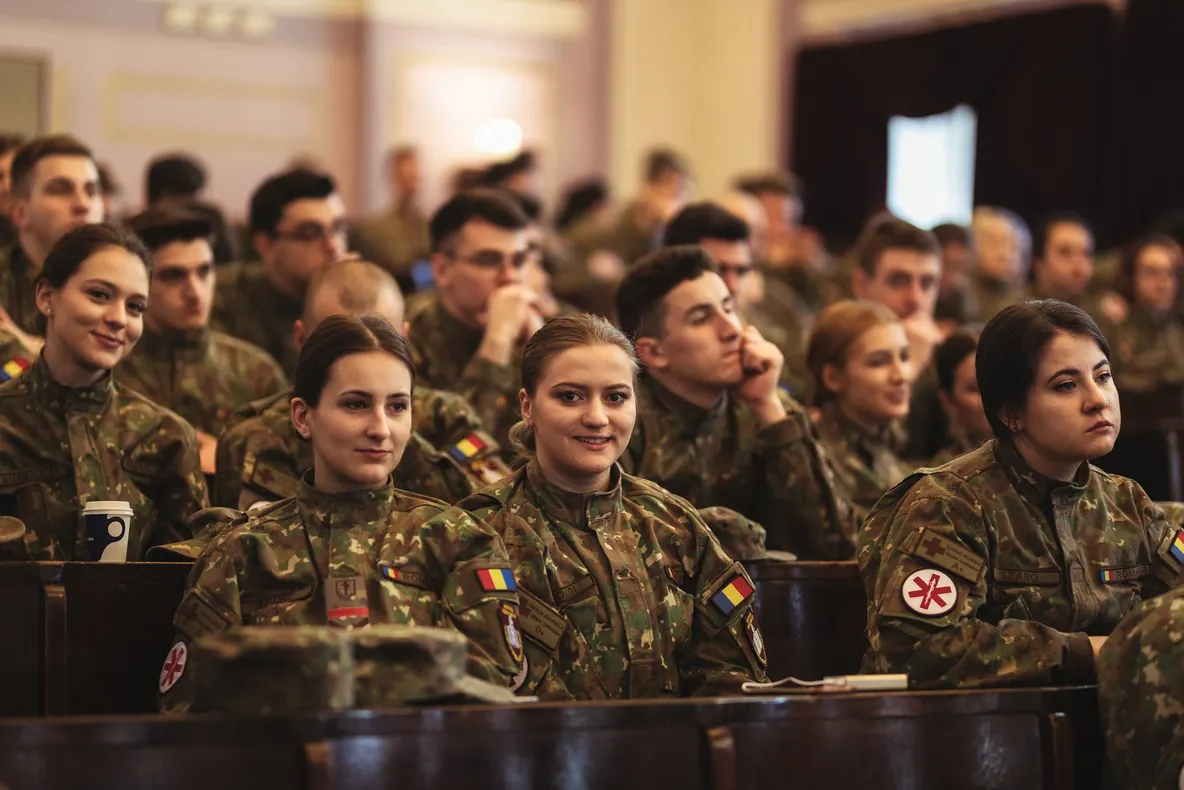 15 ani în NATO. Studenții din Târgu Mureș, provocați la concurs