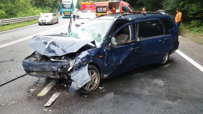 Două din victimele accidentului de la Bălăușeri sunt copii. Au fost grav răniți!