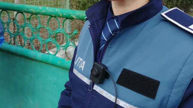 MUREȘ: Polițiștii vor fi dotați cu dispozitive audio-video portabile-tip body-cam