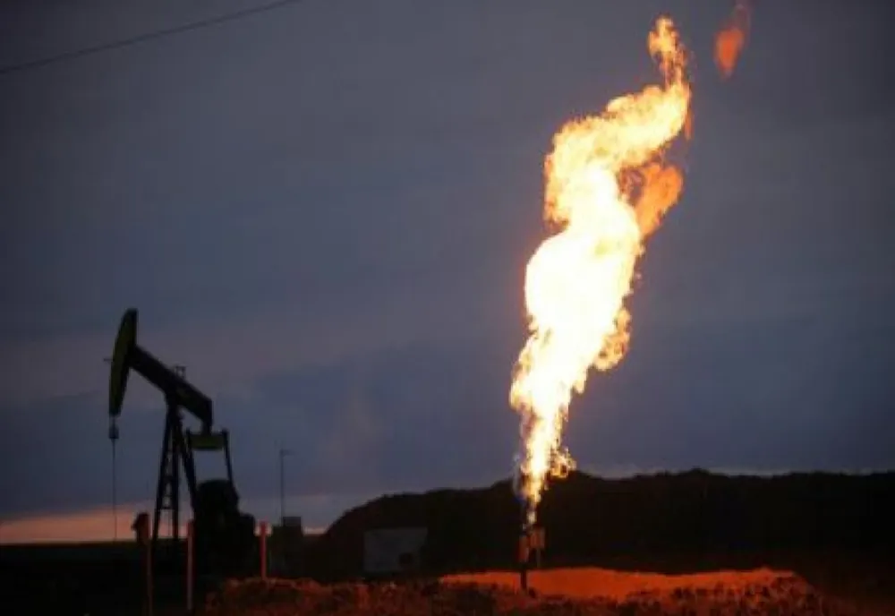Incendiu la sonda din Sărmașu! Trei victime, cu arsuri pe față și pe mâini