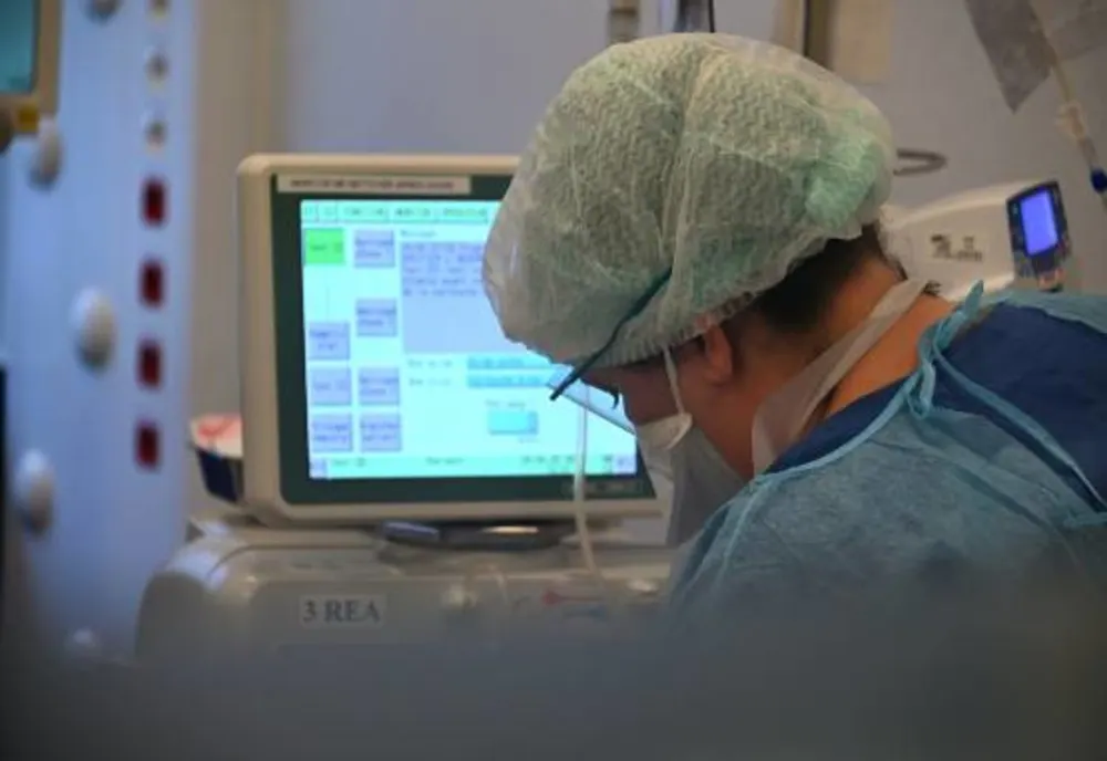 PESTE MEDIA NAȚIONALĂ! 17% din infectările cu COVID din județul Mureș sunt cadre medicale