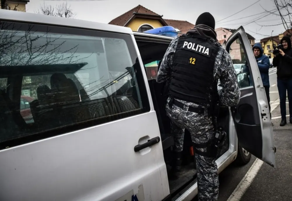 Percheziţii domiciliare în Mureş într-un dosar de înşelăciune! Prejudiciu de peste 220.000 de lei