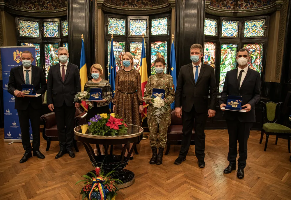 Distincţia "Fibula de la Suseni" acordată mai multor personalităţi din Mureş