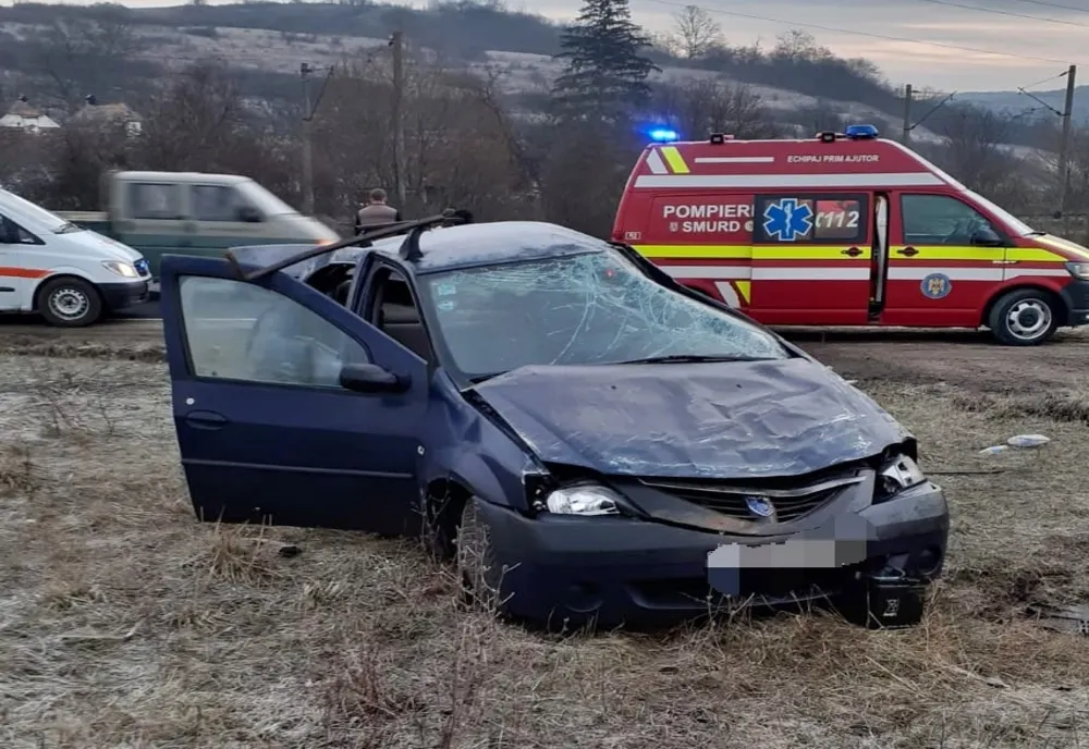Autoturism răsturnat între Saschiz și Vânători! Cinci persoane implicate în accident. Care este starea victimelor