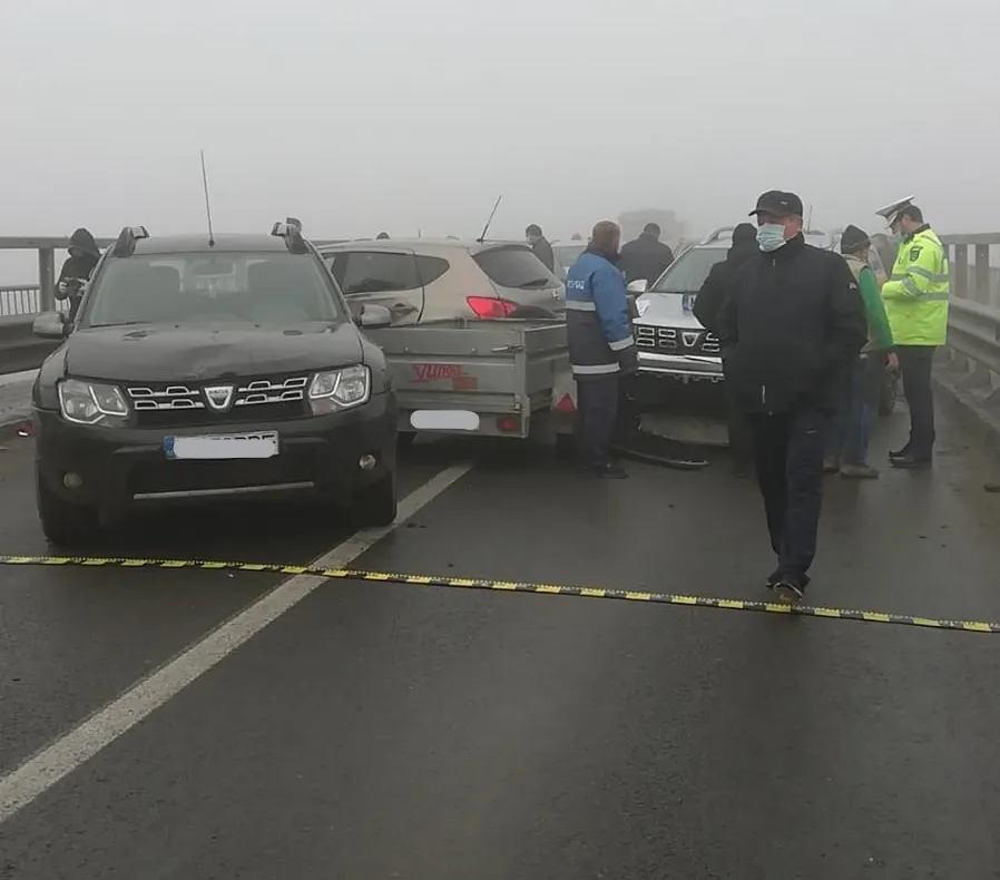Accident cu 20 de maşini în judeţul Mureş