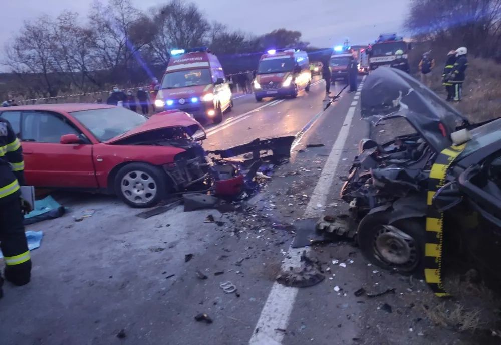Bărbat din Ploiești, decedat într-un accident rutier pe pe DN13 E60! Doi mureșeni au fost răniți