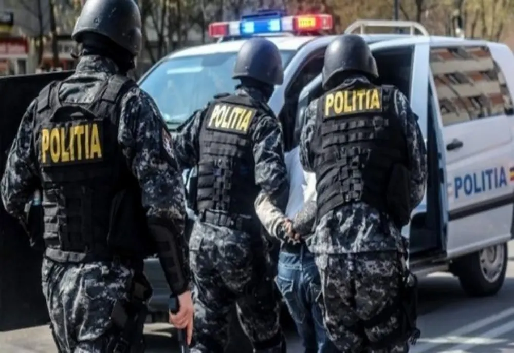 (FOTO) Percheziții DIICOT la cămătari din Târgu Mureș și Reghin! 12 persoane, duse la audieri