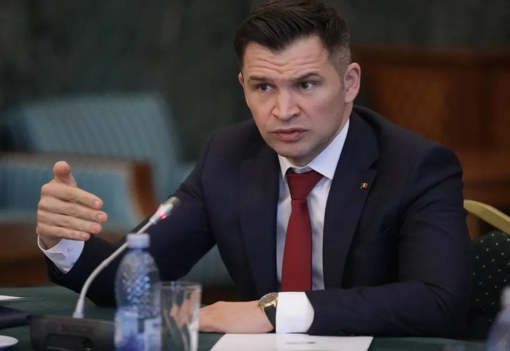 Ionuț Stroe le răspunde USR-iștilor: ”O dezbatere pe o temă majoră, precum securitatea națională, nu se poate face pe cioturi de text și pe bucăți de știri”