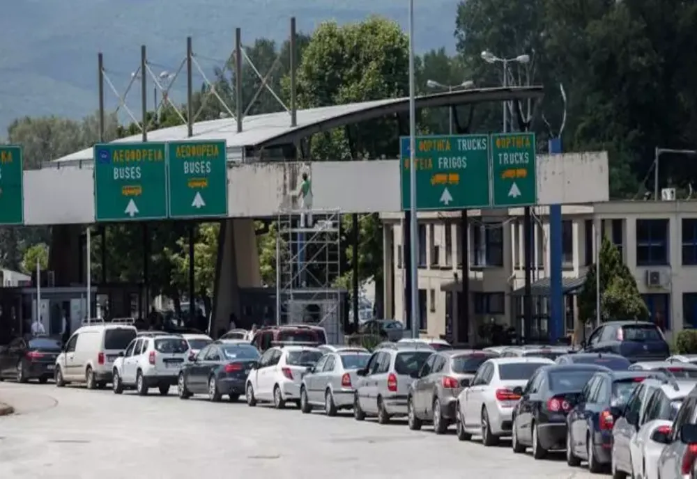 Românii din diasporă se întorc din vacanța de iarnă - Aglomerație la frontierele României