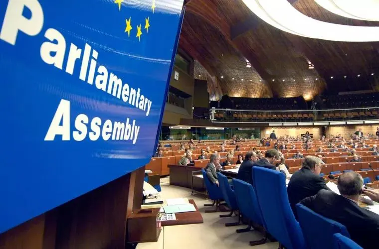 ROMÂNIA, FĂRĂ REPREZENTARE LA APCE: UN GEST FĂRĂ PRECEDENT DIN PARTEA CAMEREI DEPUTAȚILOR