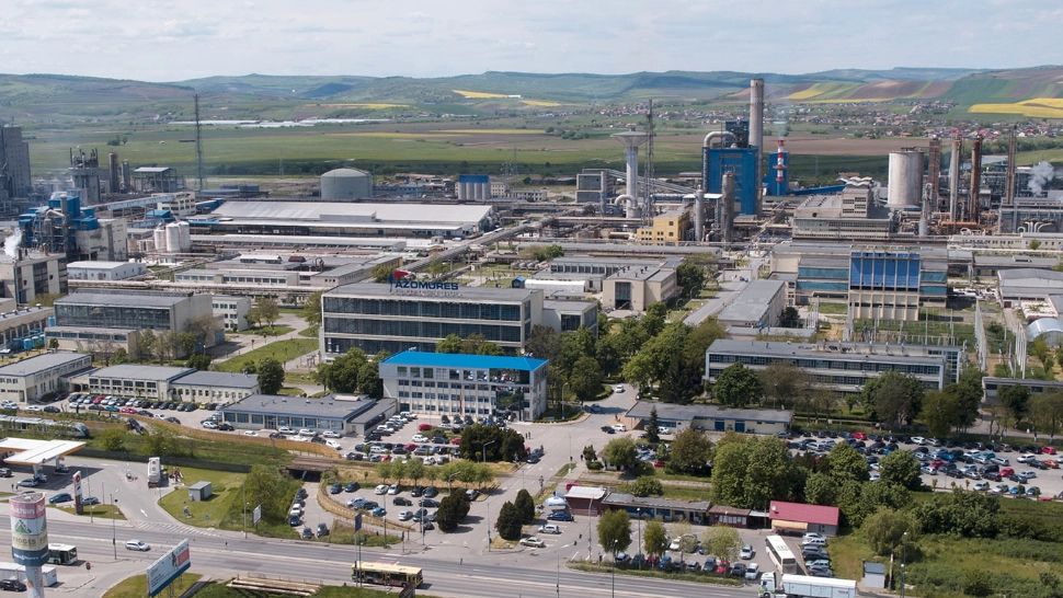 Veste uriașă pentru angajații Azomureș, aflați în pragul disponibilizării: Romgaz a depus oficial oferta de preluare a combinatului