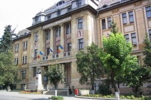 Se caută directori pentru școlile din Mureș