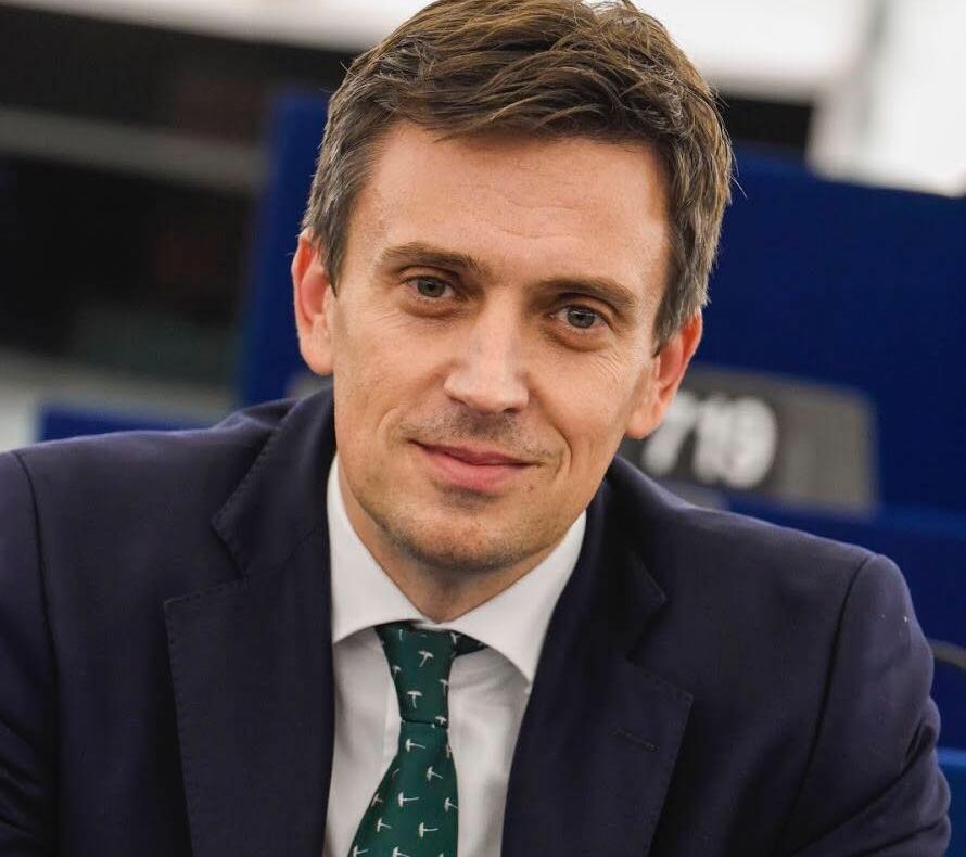 Telverde pentru discriminări și alte abuzuri ale autorităților din Mureș, Covasna și Harghita