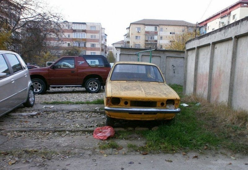 Autovehicule abandonate în Tîrgu Mureș