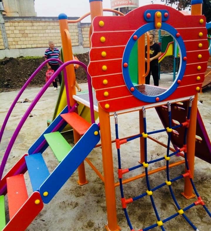 Locuri de joacă noi, la patru grădinițe din Tîrgu Mureș