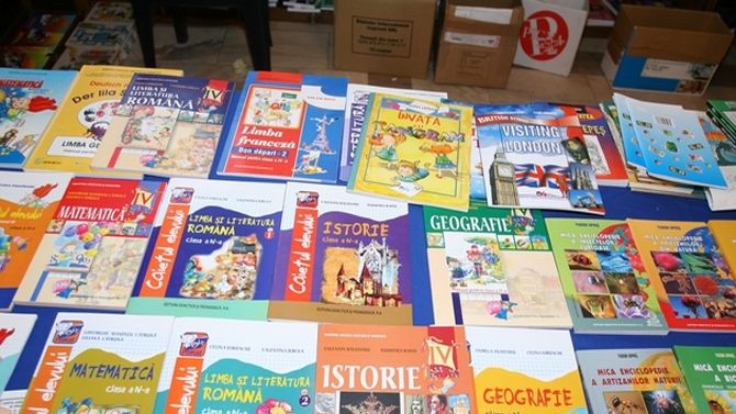 Asociația Editorilor din România critică manualele școlare