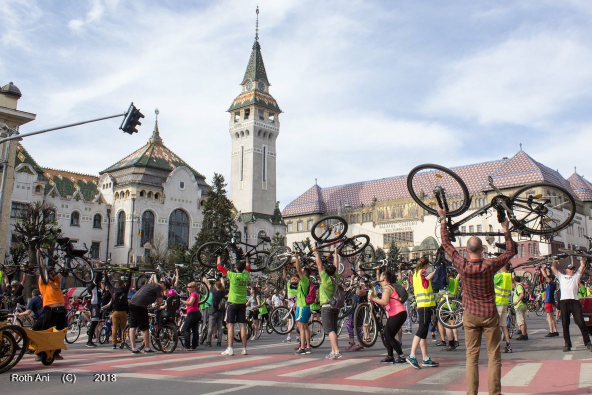 Pe două roți, pentru a face științele mari