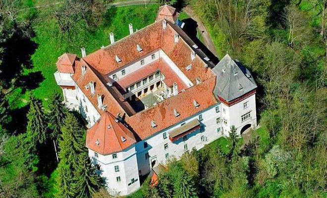 Castelul Kemény din Brâncovenești, scos în lume