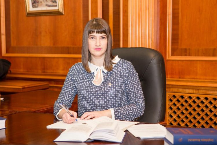 Deputatul Lavinia Cosma explică protestul cu măști al USR-ului