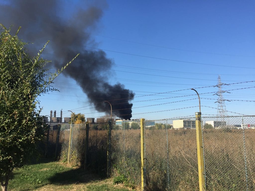 FOTO: Cum au văzut târgumureșenii incendiul de la Azomureș