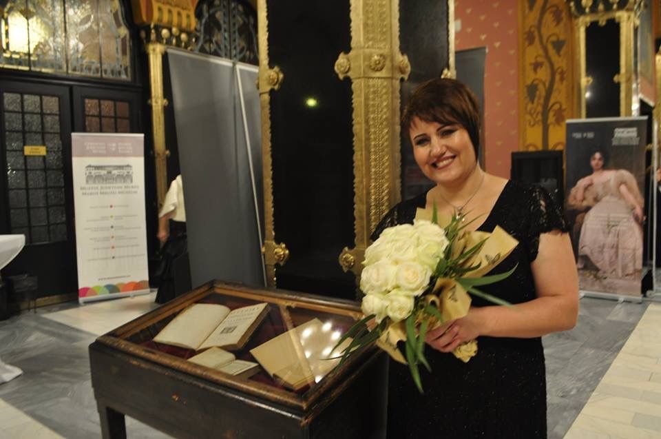 Mesajul Reginei Maria, într-o carte donată Bibliotecii Județene Mureș