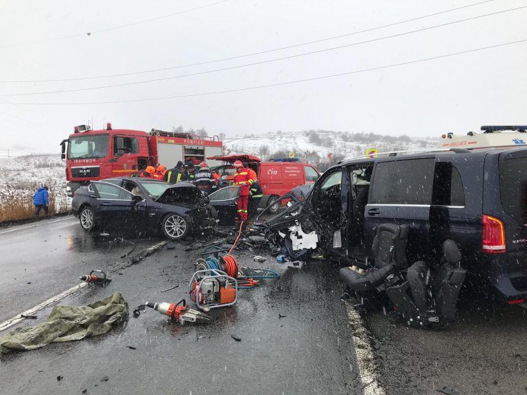Accident mortal în Cluj. Implicat - un microbuz din Mureș