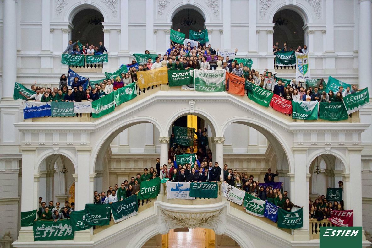 Studenți mureșeni, întâlnire europeană, la Varșovia