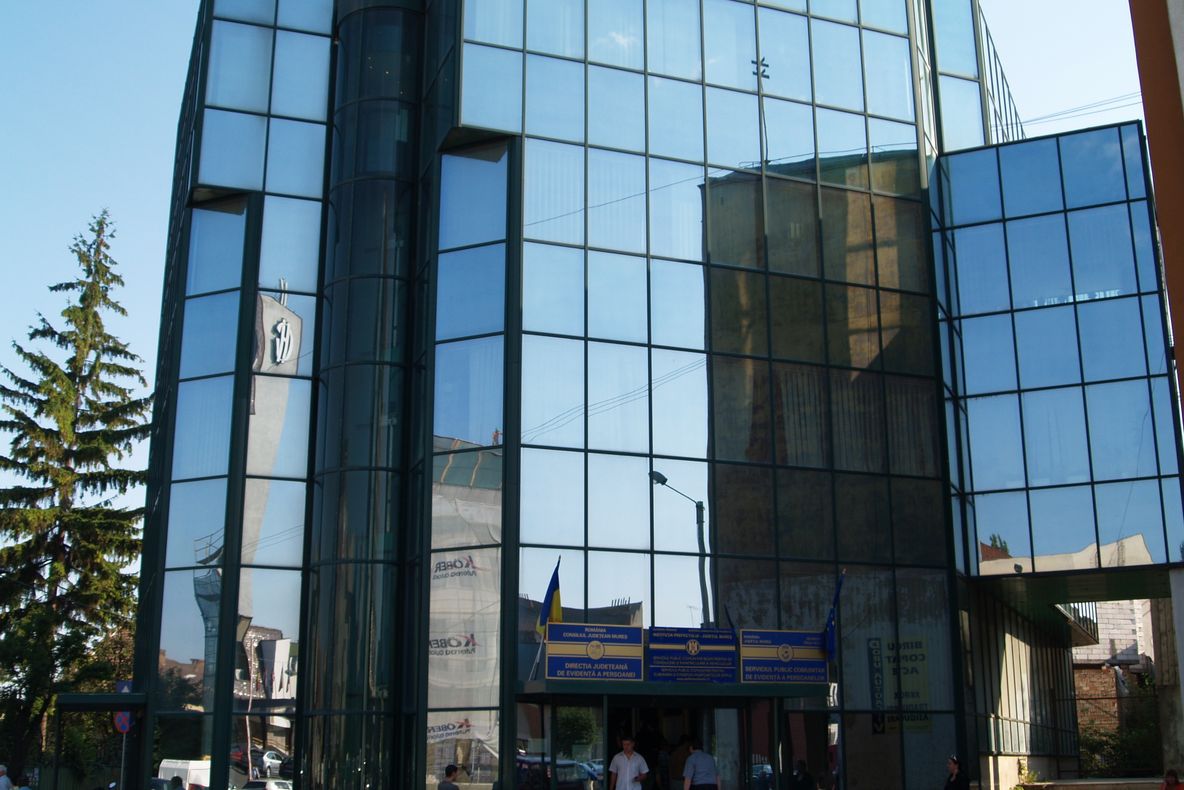 TÎRGU MUREȘ: Se mută Serviciile de Pașapoarte și Înmatriculări