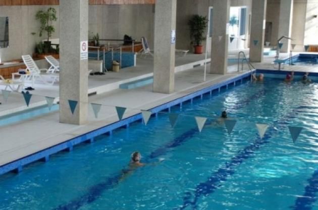 Se modifică programul piscinei "Mircea Birău"