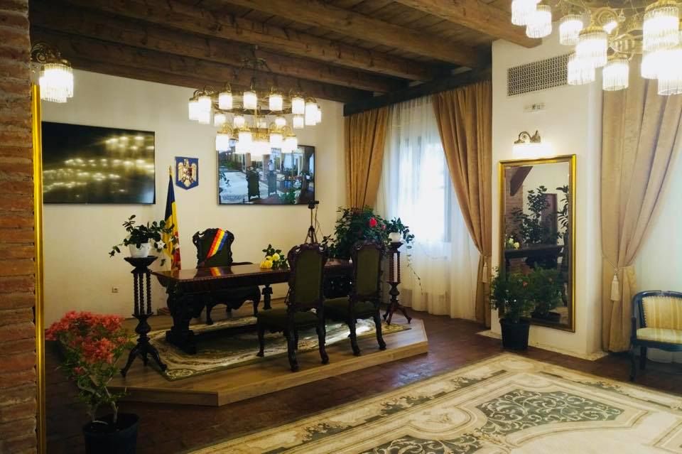 Mureșenii își programează căsătoriile online