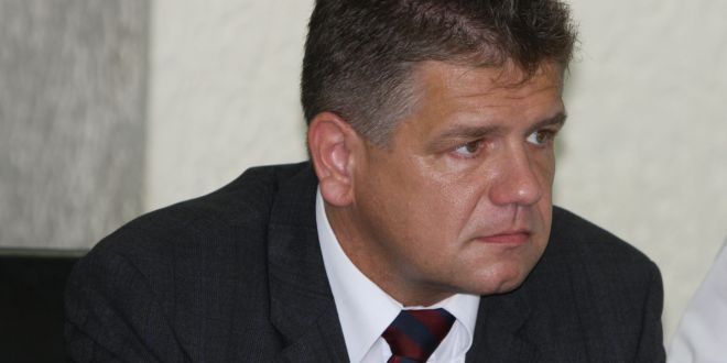 Claudiu Maior îl invită pe Kelemen Hunor "față în față"