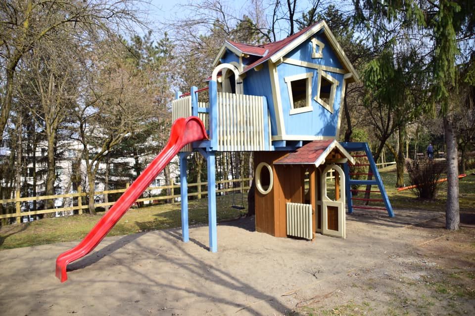 FOTO. TÂRGU MUREȘ: Parc nou de joacă pe Serpentina Veche