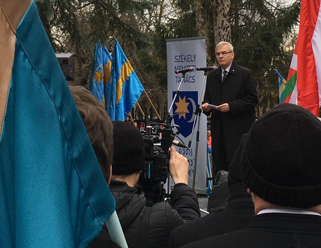 László Tőkés: UDMR să rupă acordul cu PSD dacă nu se rezolvă problema de la UMFST