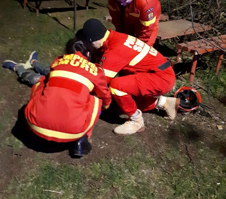 FOTO. SÂMBĂTĂ, ORA 23, TÂRGU MUREȘ: Accident pe Calea Sighișoarei