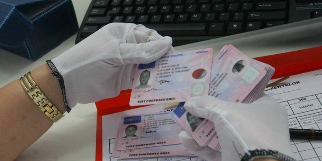 Vineri și marți, PROGRAM NORMAL la eliberări permise și certificate de înmatriculare